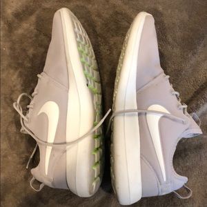 Women’s size 11 Nike light gray like new